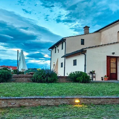 Niccoli's In Tuscany * カステルフィオレンティーノ