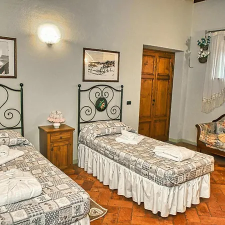 Niccoli's In Tuscany